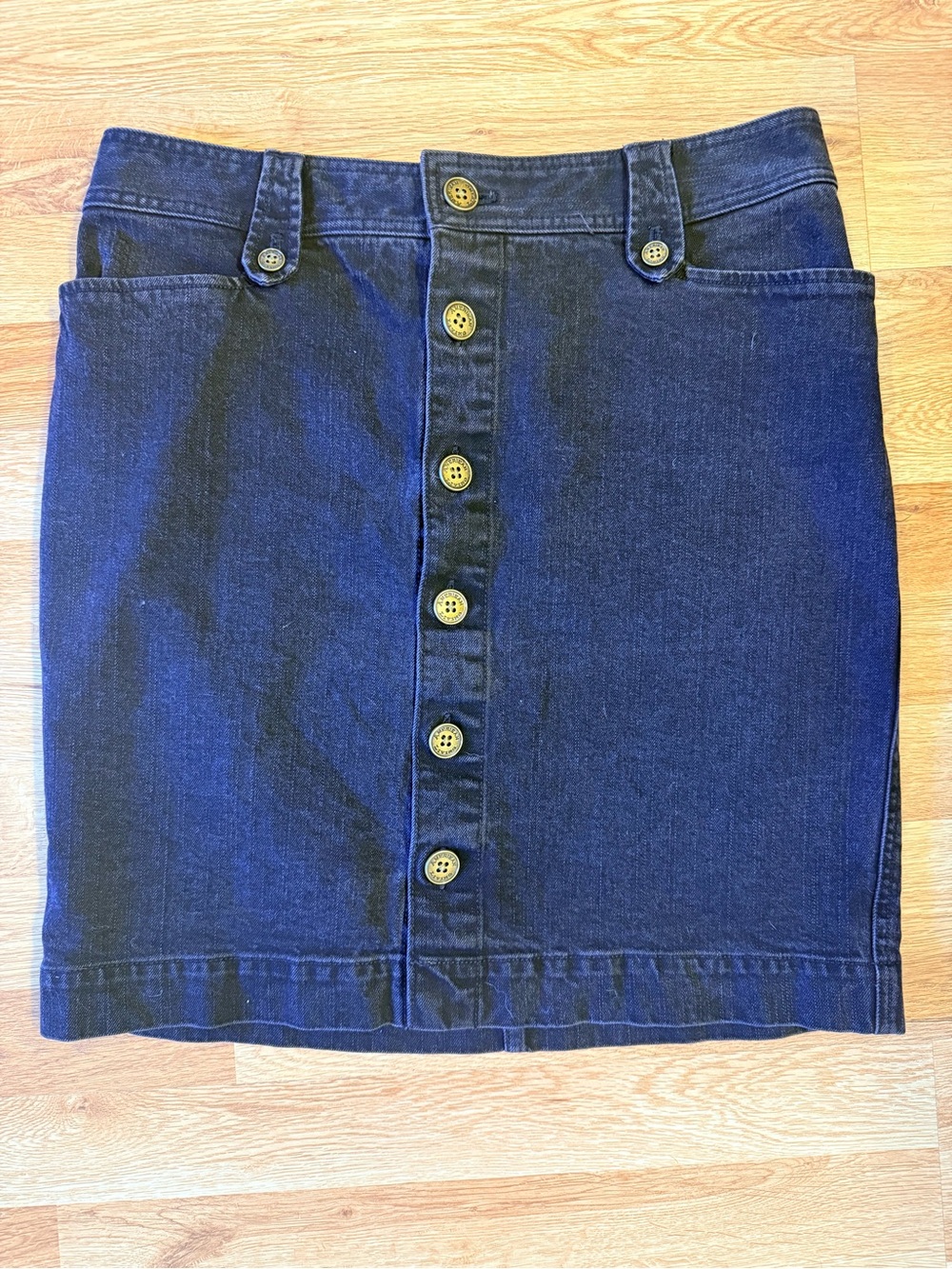 Vintage Button-Front Denim Skirt in Black